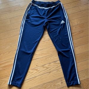 Women’s Adidas 3 stripe track pants. Athletic pants. Great condition. Sporty